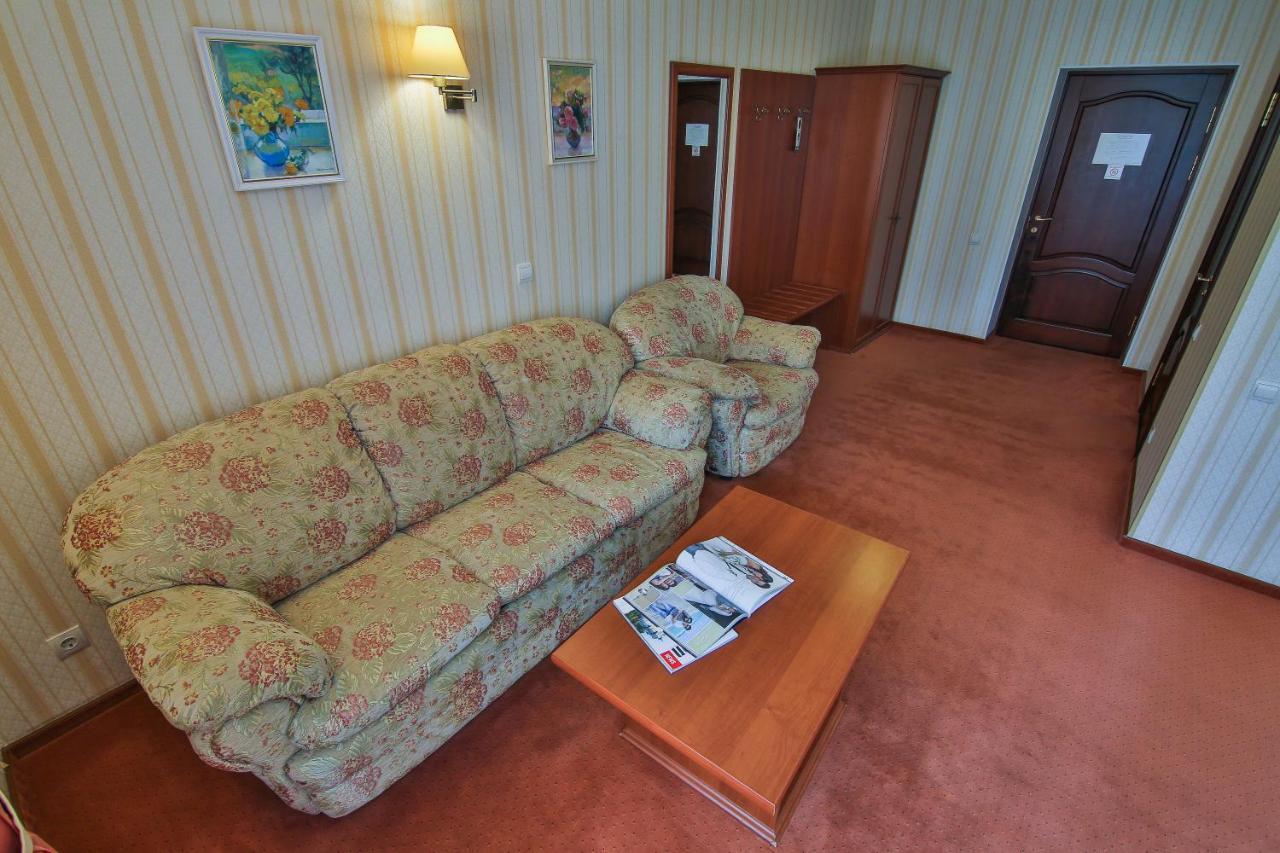 Ukraina Hotel Tjerkasy Eksteriør billede