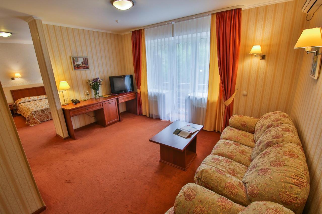 Ukraina Hotel Tjerkasy Eksteriør billede
