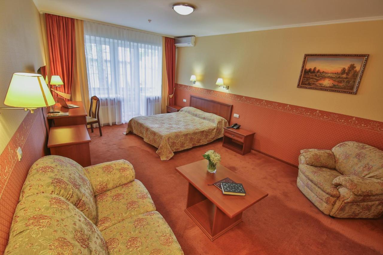 Ukraina Hotel Tjerkasy Eksteriør billede