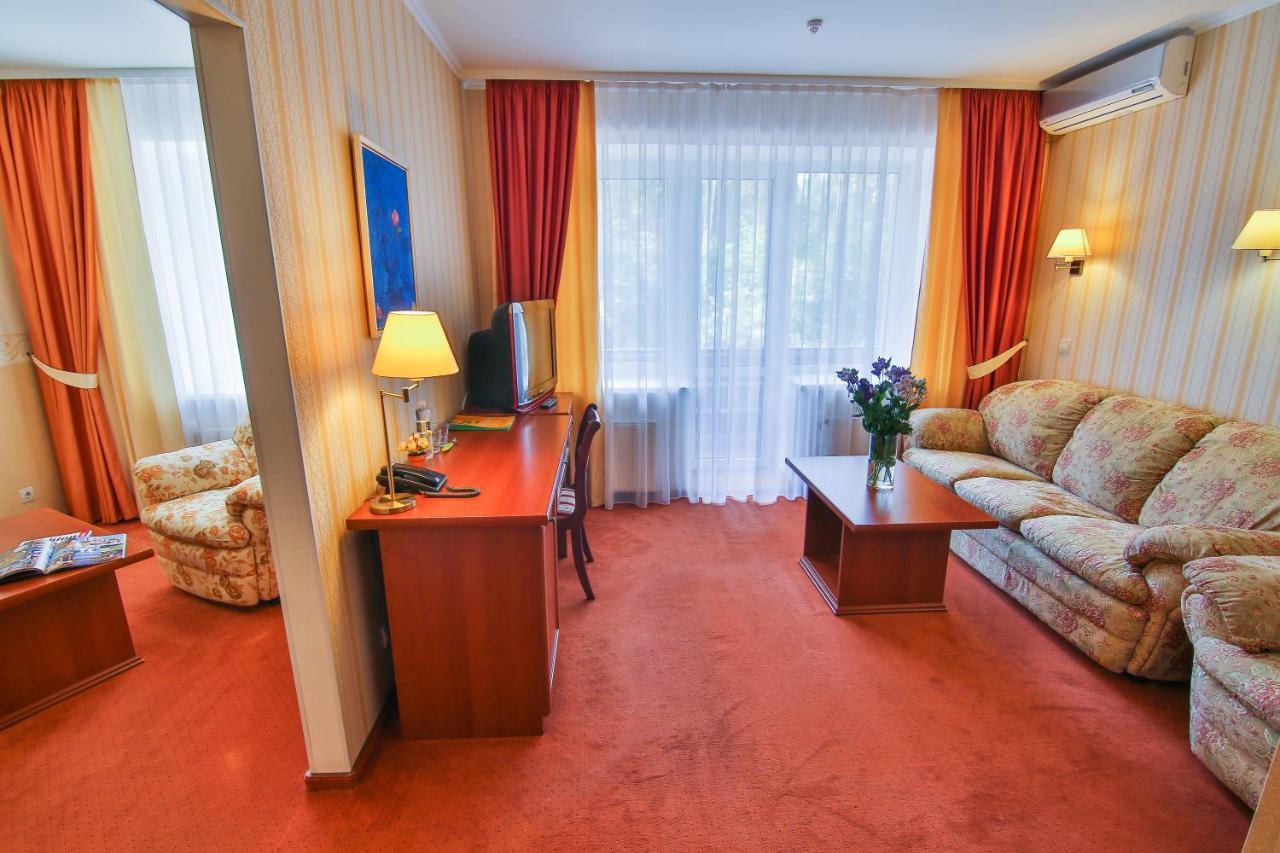 Ukraina Hotel Tjerkasy Eksteriør billede