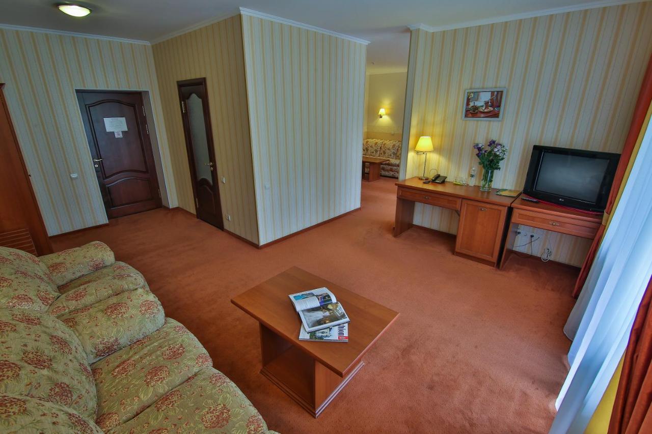 Ukraina Hotel Tjerkasy Eksteriør billede