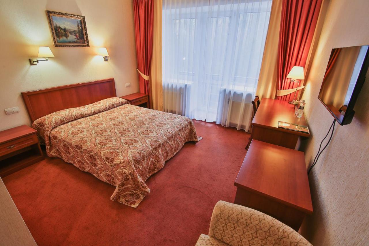 Ukraina Hotel Tjerkasy Eksteriør billede